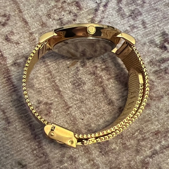 Larson and Jennings Gold Watch - Picture 2 of 3